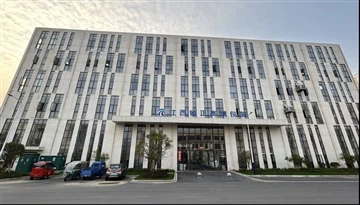 La data ordinaria dei lavoratori per la produzione di borse jumbo